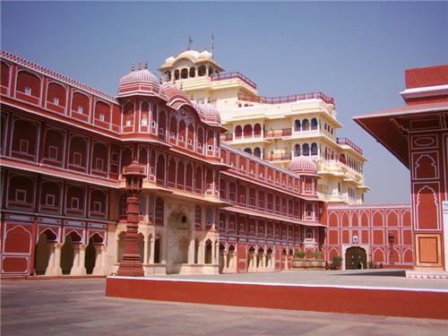 four days tour package from Delhi by cab